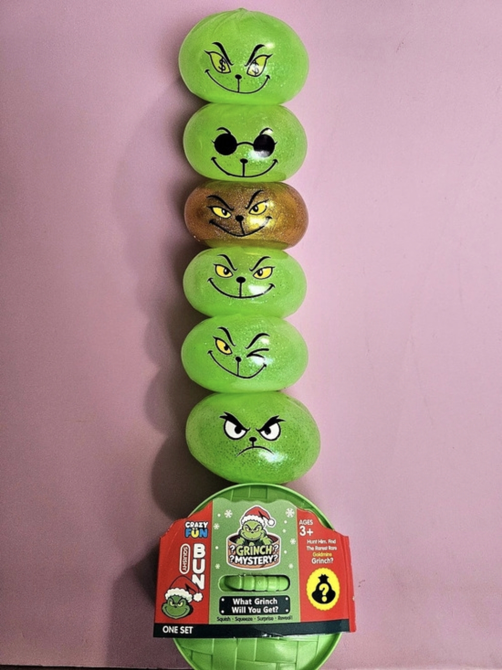 Crazy Fun Grinch Mystery Squishy Bun Toy Set